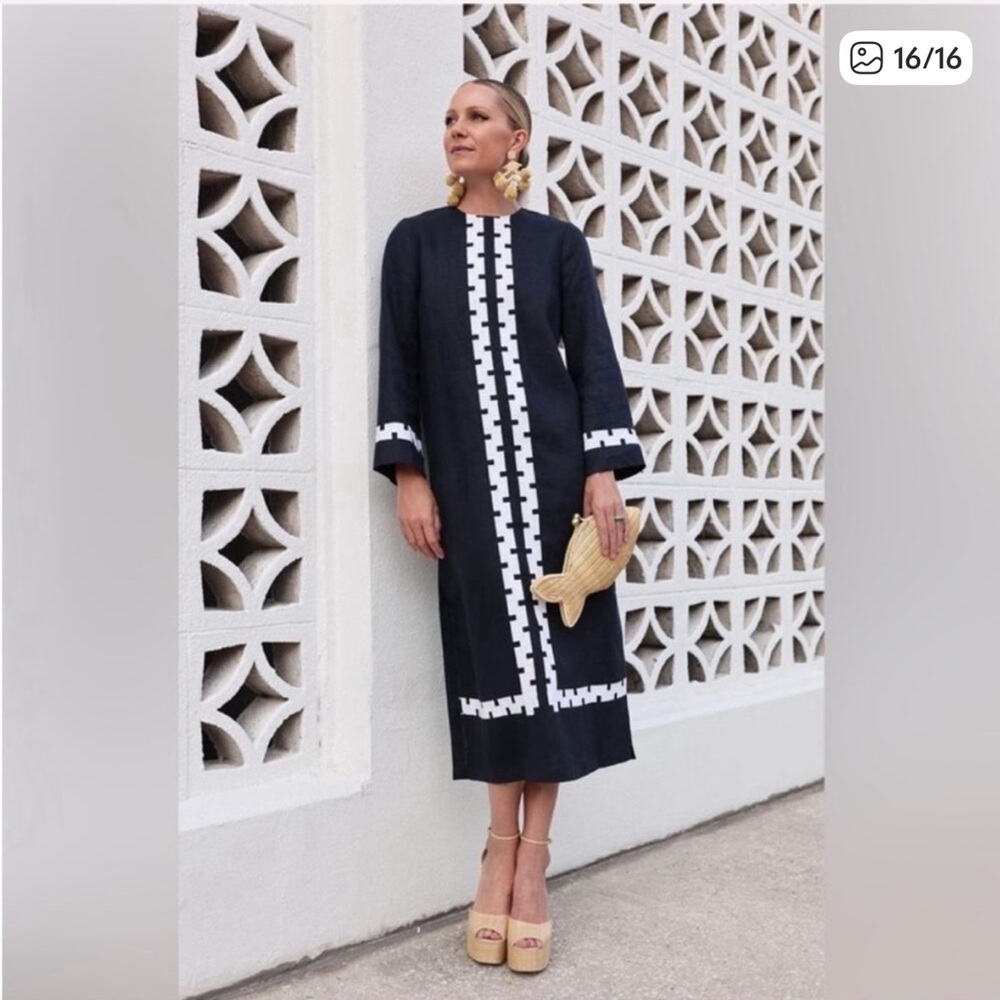 NWT Tuckernuck Atlantic Pacific Navy Blue White Embroidered Hartman Dress MEDIUM